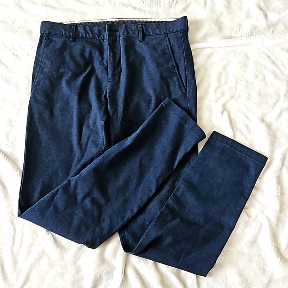 Dark blue Zara men chino/dress pant 31 / 32